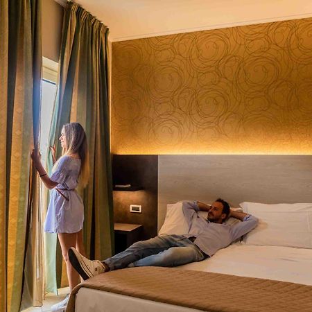 Hotel Prestige Montesilvano Marina Zewnętrze zdjęcie