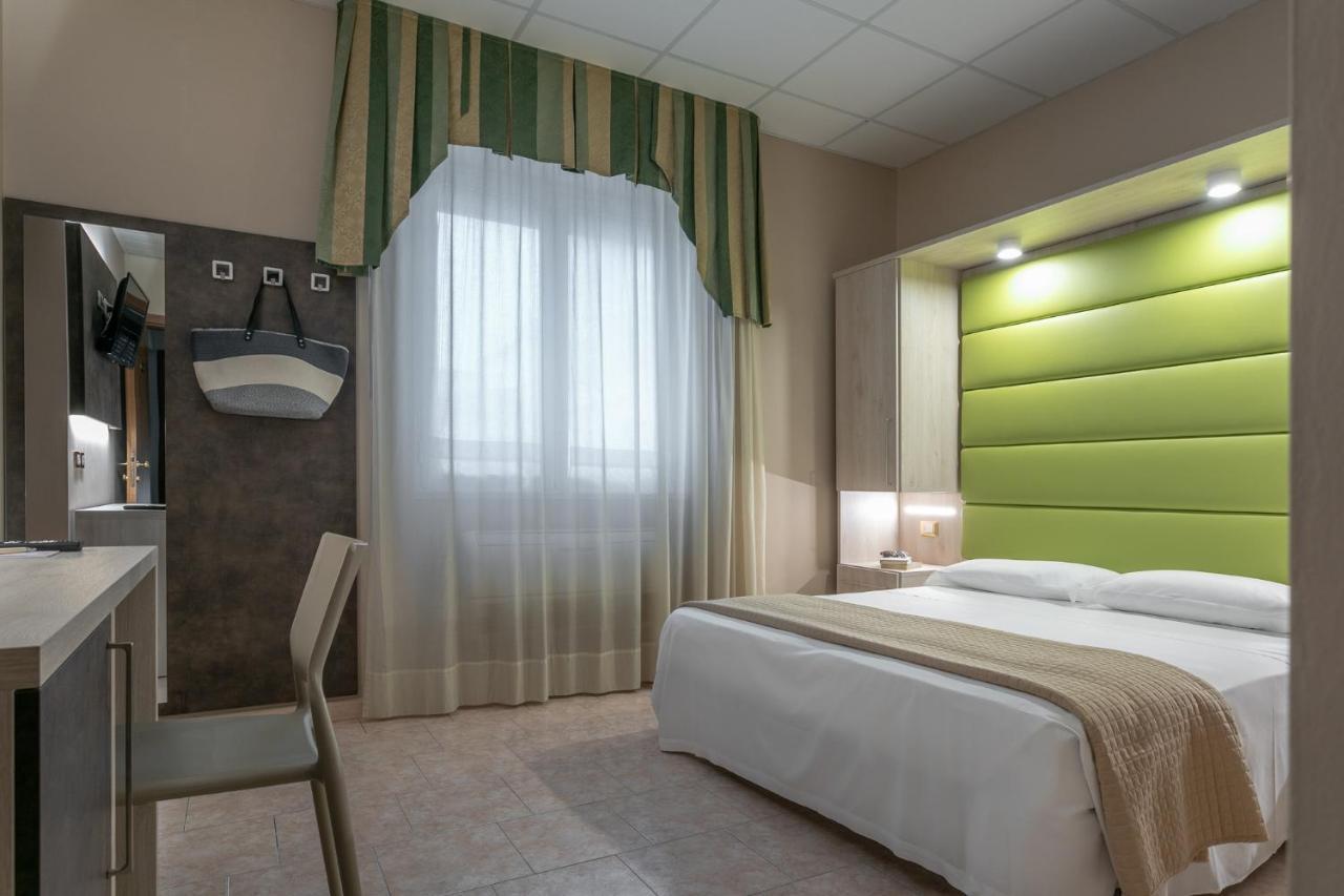 Hotel Prestige Montesilvano Marina Zewnętrze zdjęcie