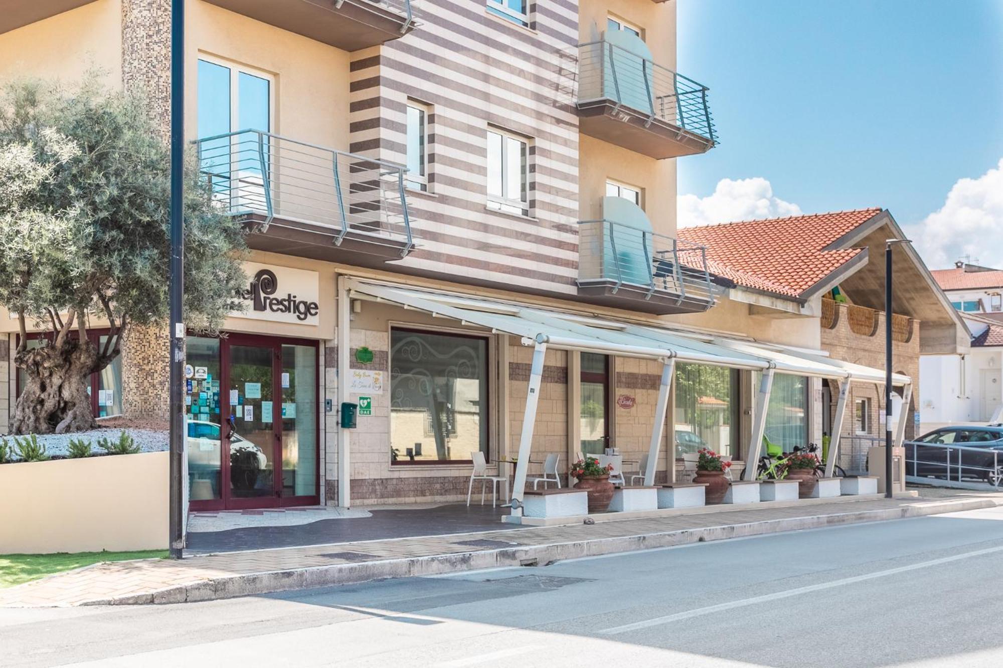 Hotel Prestige Montesilvano Marina Zewnętrze zdjęcie